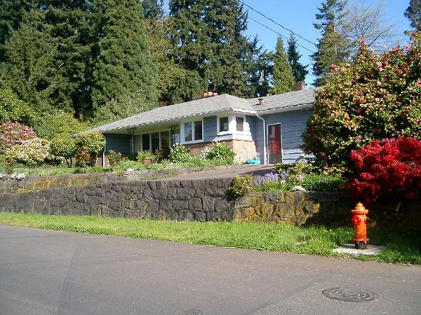 House 4.03 00001.JPG - Looking at southeasterly exposure